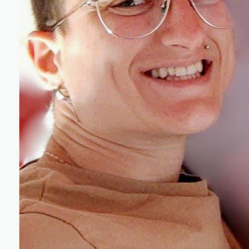 Azahara D. - Redactora, escritora y autora publicada de libros y relatos