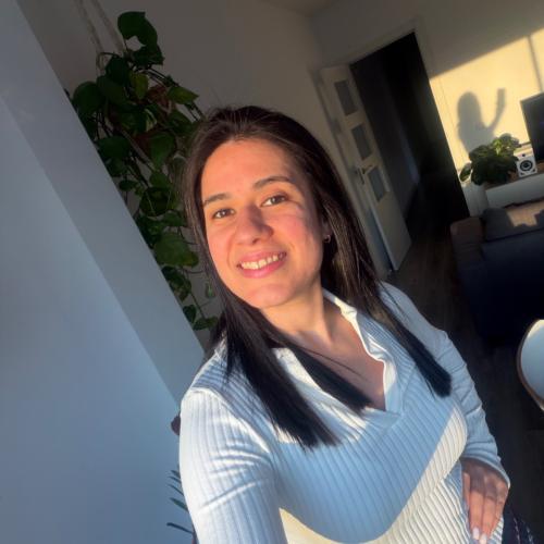 Maria alejandra R. - Asistente virtual