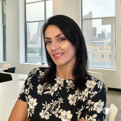 Yolanda G. - Diseño Estratégico de Marca y Experiencia Digital