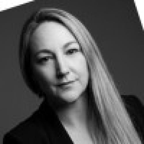 Carmen J. - Comunicación Estratégica | Relaciones Institucionales