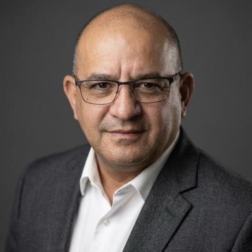 Julio B. - Consultor