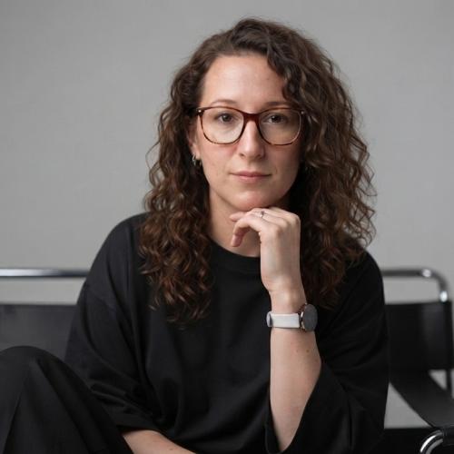 Estefanía G. - Diseñador Gráfico y Director de Arte