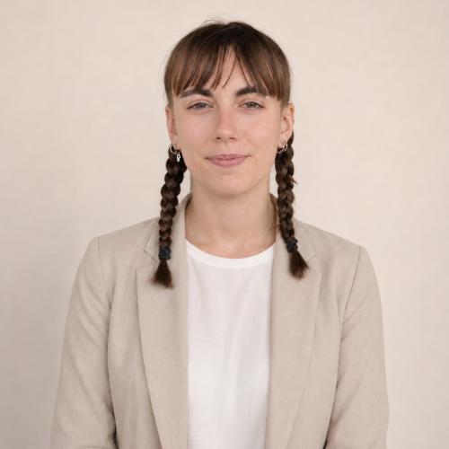 Alicia E. - Diseñadora gráfica y comunicadora audiovisual
