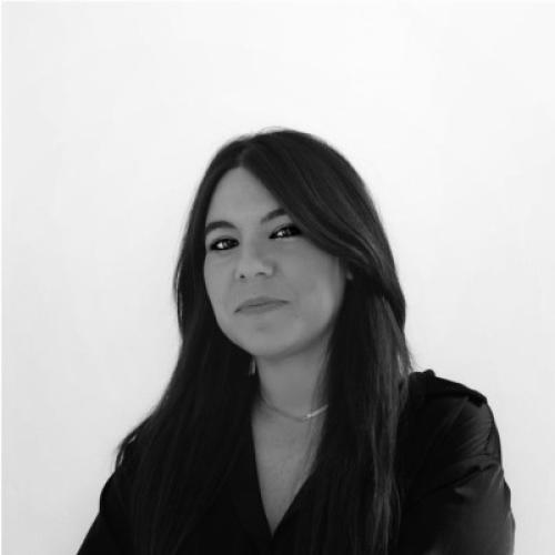Cristina V. - Project Manager & Social Media Manager