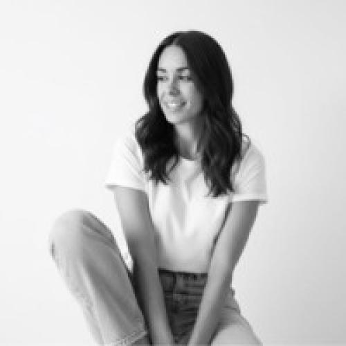 Lourdes H. - Marketing Manager